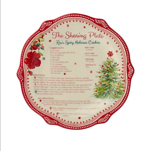 The Pioneer Woman sharing plates. - Picture 5 of 10